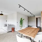 Spacious 1br 2p - Nation Апартаменты
