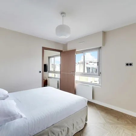 Spacious 1br 2p - Nation Апартаменты