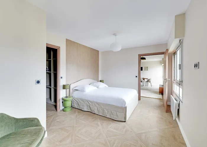 Spacious 1br 2p - Nation 아파트 파리